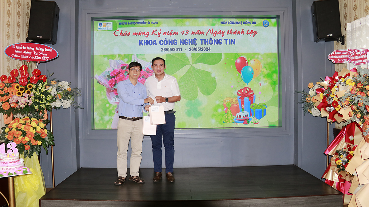 Welcome Event Celebrating the 13th Anniversary of the Founding of the IT Faculty, Nguyen Tat Thanh University (May 26, 2011 - May 26, 2024)